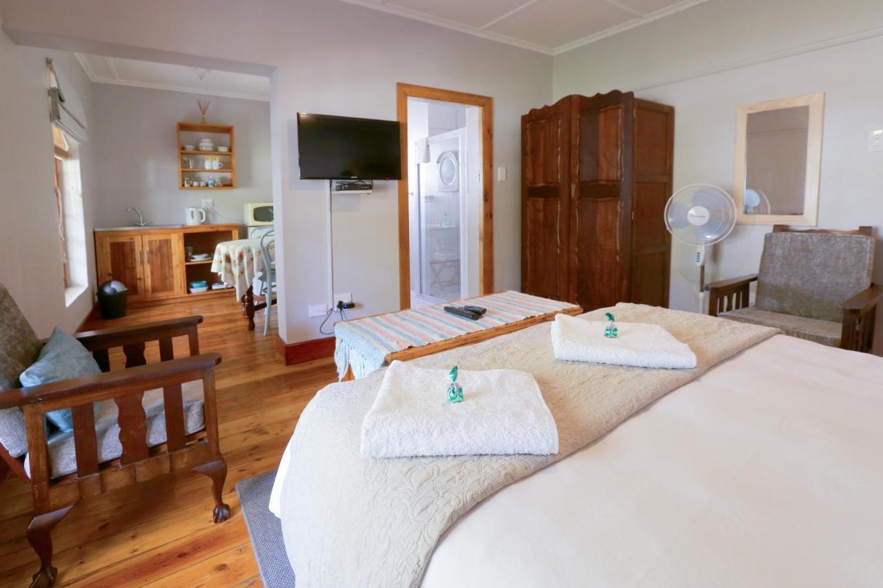 33 Berg Selfcatering Hotel Свелендам Екстериор снимка