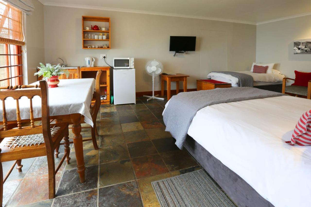 33 Berg Selfcatering Hotel Свелендам Екстериор снимка